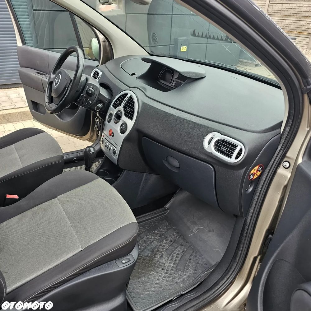 Renault Modus Grand 1.6 16V ESP Limited - 10
