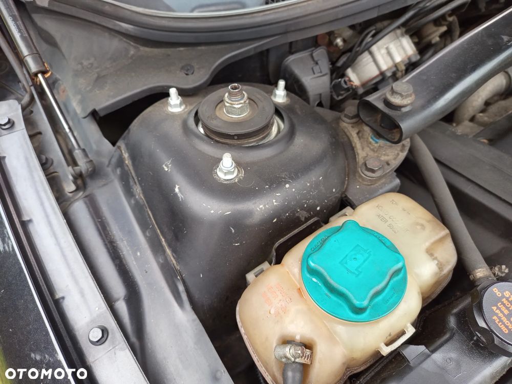 Volvo S60 2.4 - 14