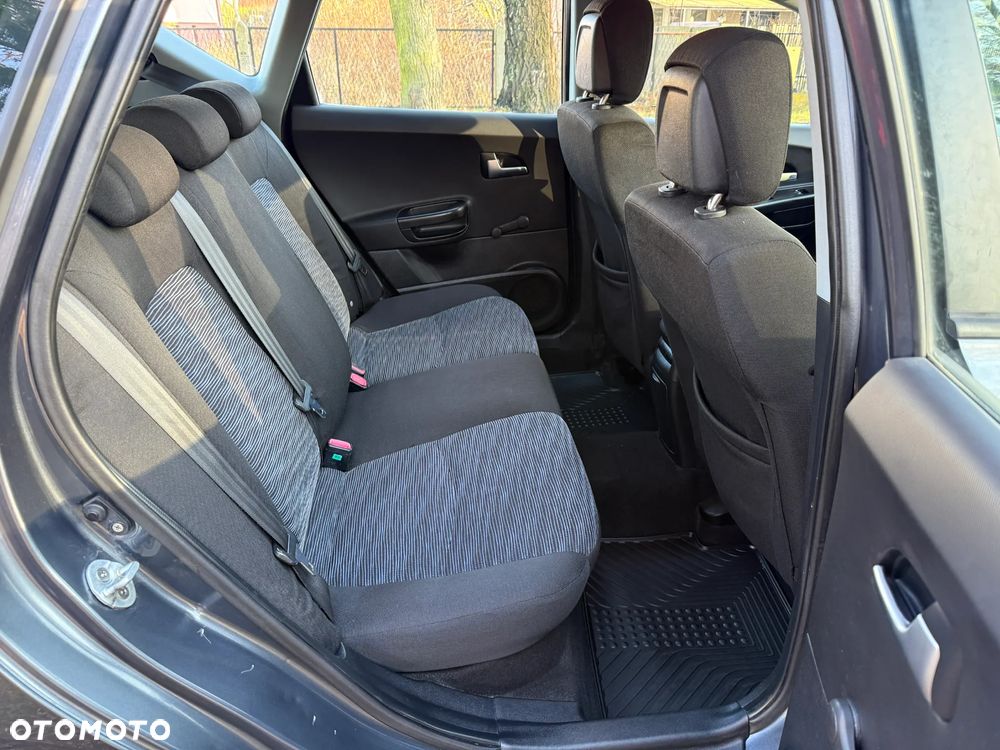 Kia Ceed 1.6 CRDi 90 Vision - 21