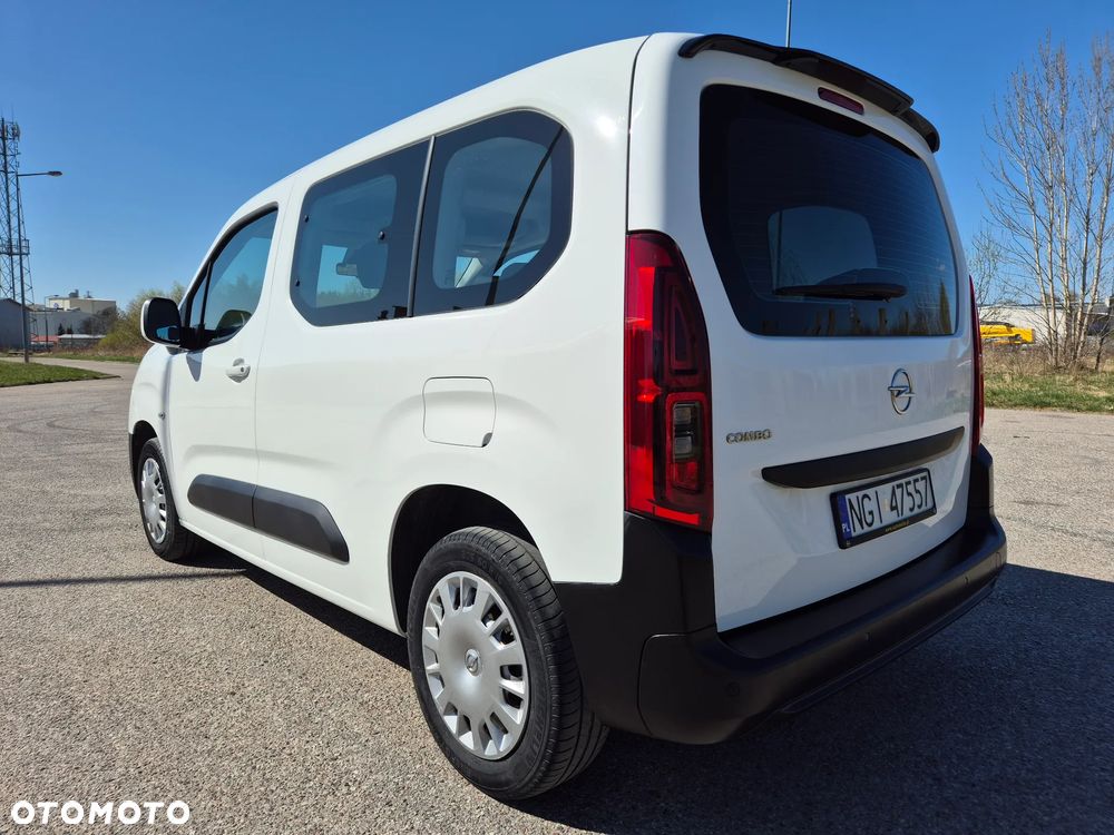 Opel Combo 1.5 CDTI S&S - 9