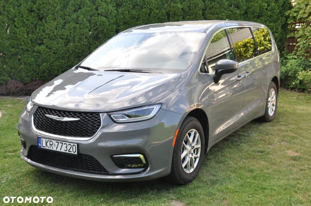 Chrysler Pacifica - 3