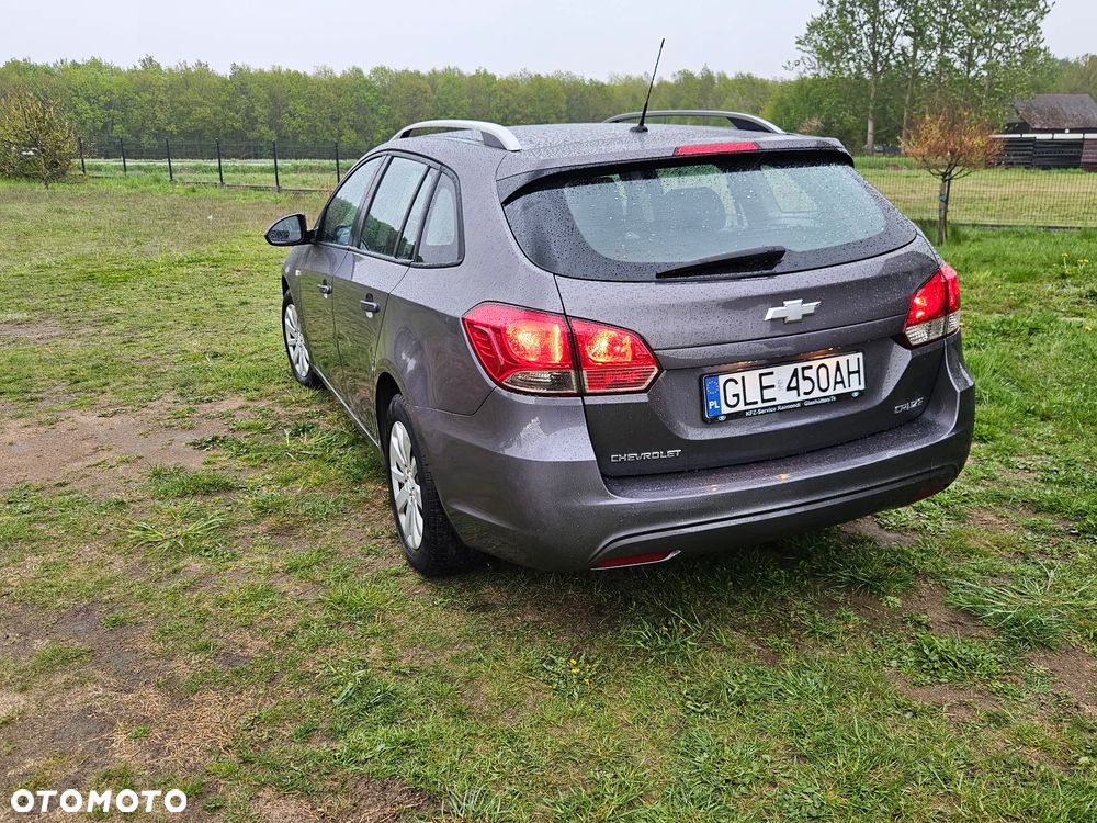 Chevrolet Cruze - 4