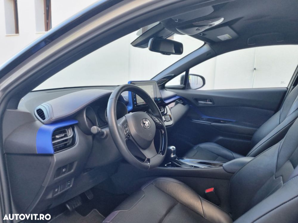 Toyota C-HR Lounge - 11