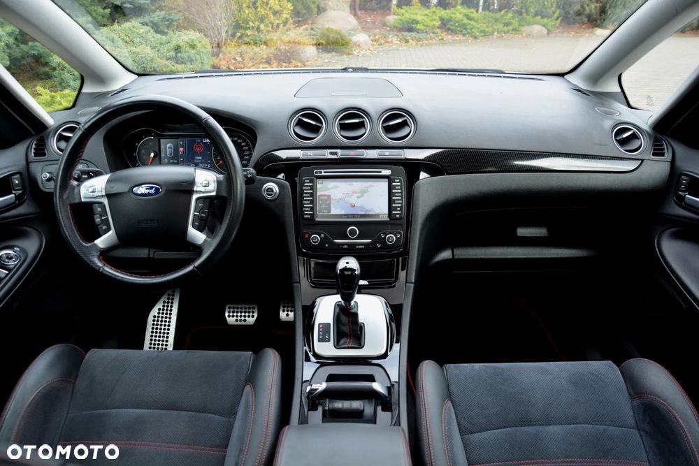 Ford S-Max 2.0 TDCi DPF Titanium X - 32