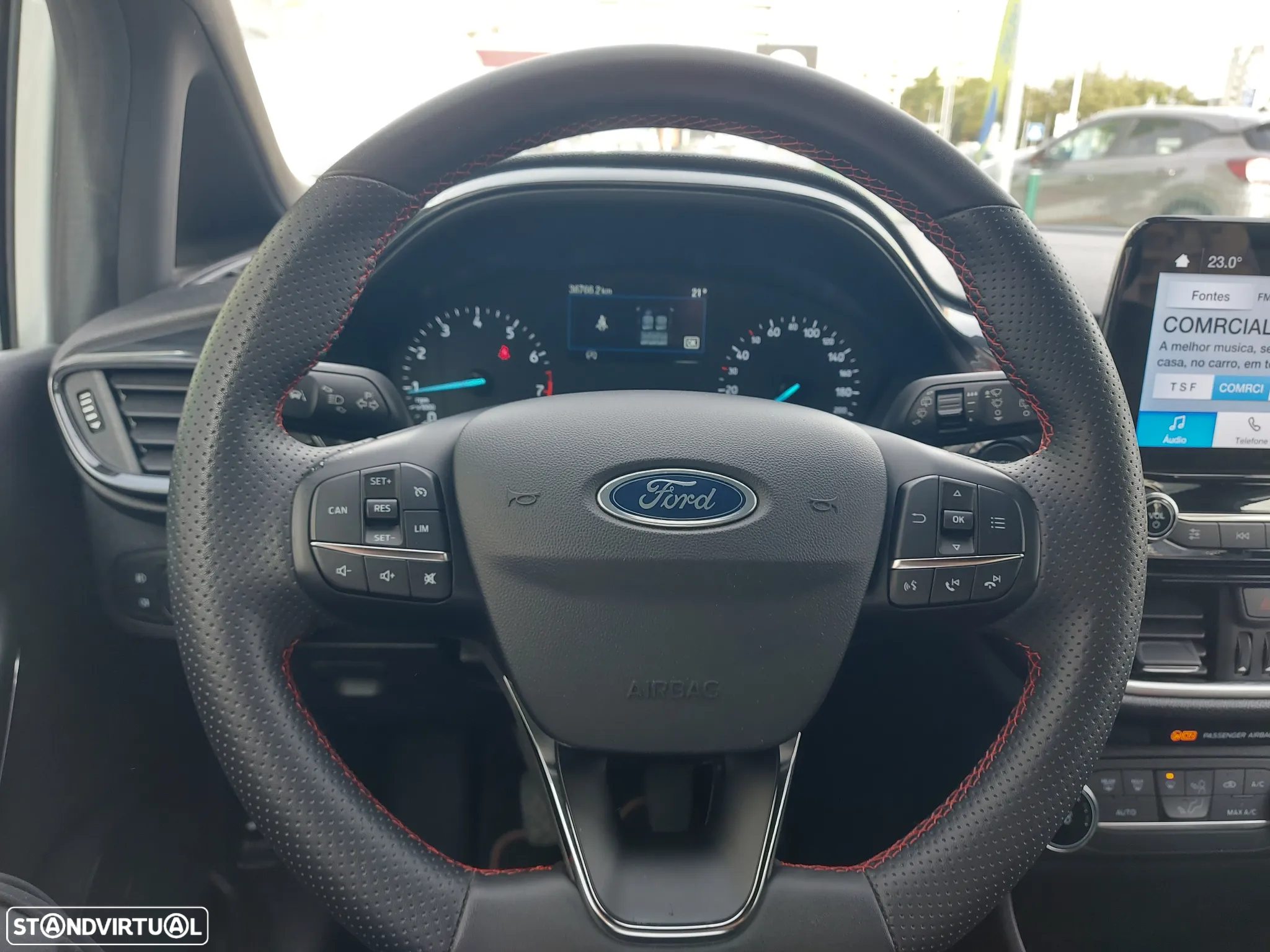 Ford Fiesta 1.0 EcoBoost ST-Line - 10