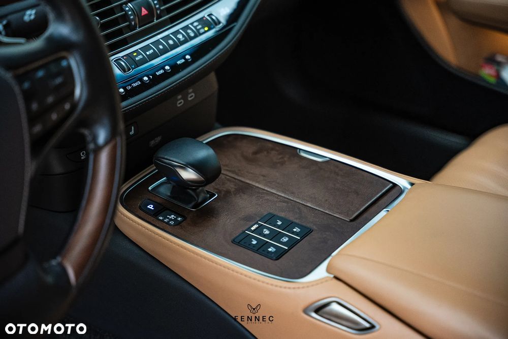 Lexus LS - 28