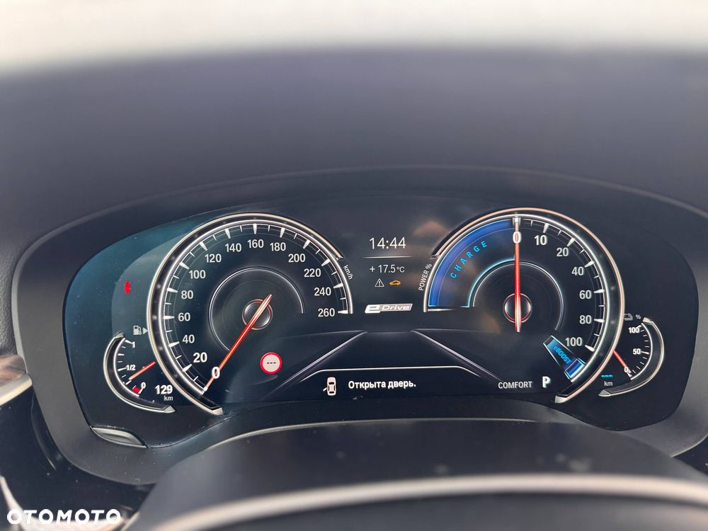 BMW Seria 5 530e iPerformance GPF Sport - 24