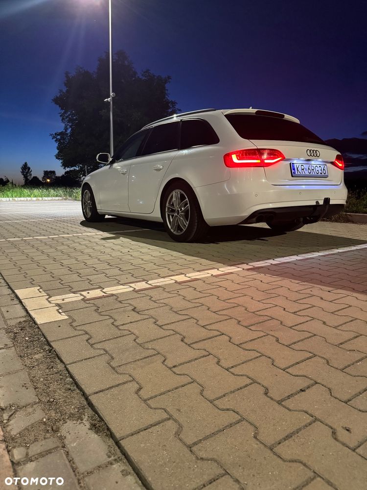 Audi A4 Avant - 4