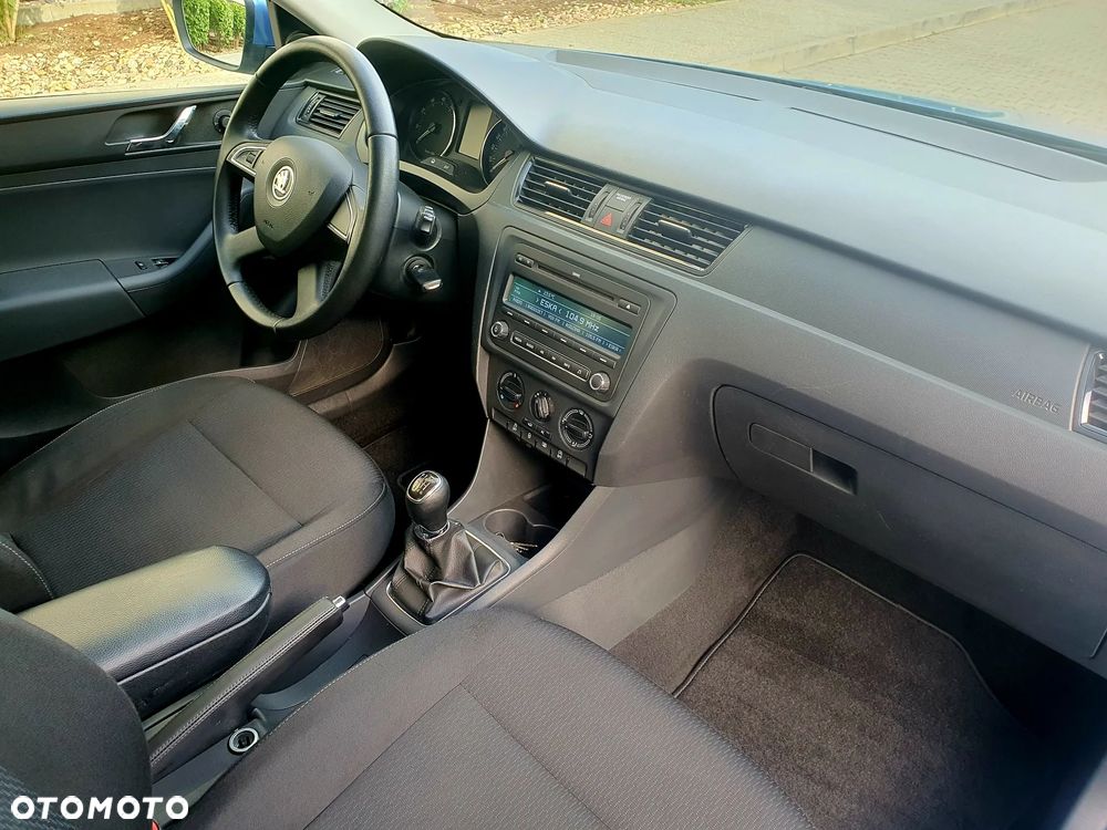 Skoda RAPID 1.2 TSI Ambition - 28