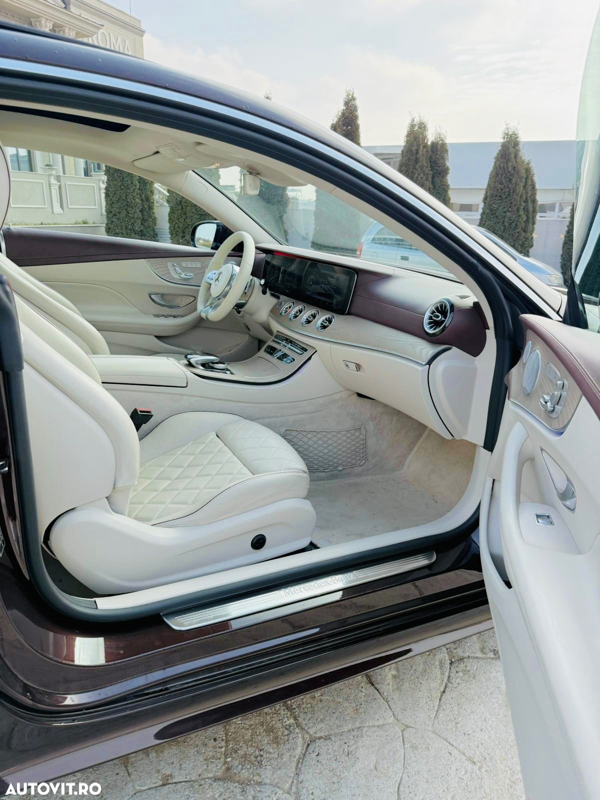 Mercedes-Benz E 220 d Coupe 9G-TRONIC AMG Line - 8