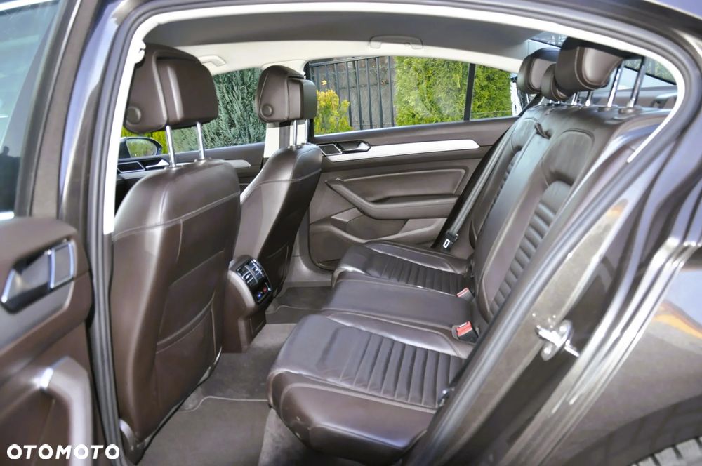 Volkswagen Passat 2.0 TDI BMT Highline DSG - 10