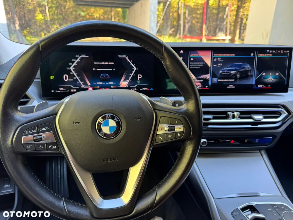 BMW Seria 3 2022 photo 4