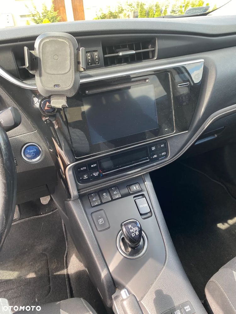 Toyota Auris - 11