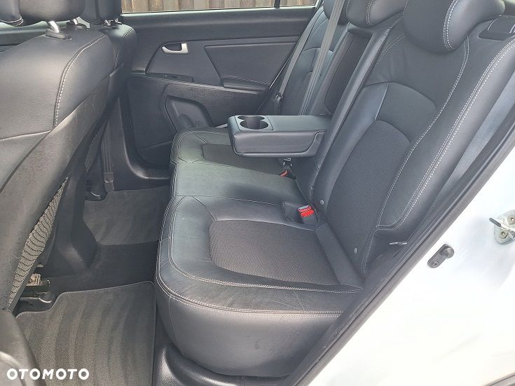 Kia Sportage 1.6 GDI Business Line L 2WD - 12