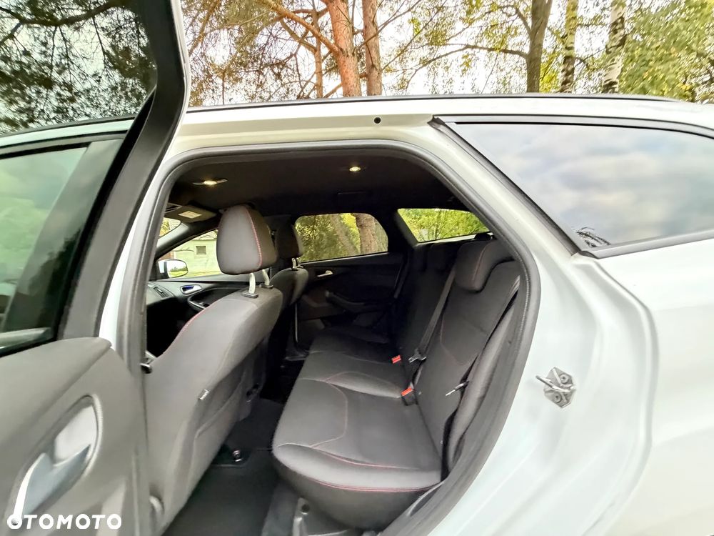 Ford Focus 1.5 EcoBoost ST-Line - 20