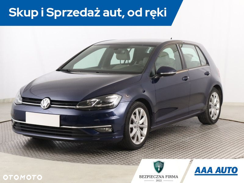 Volkswagen Golf - 2