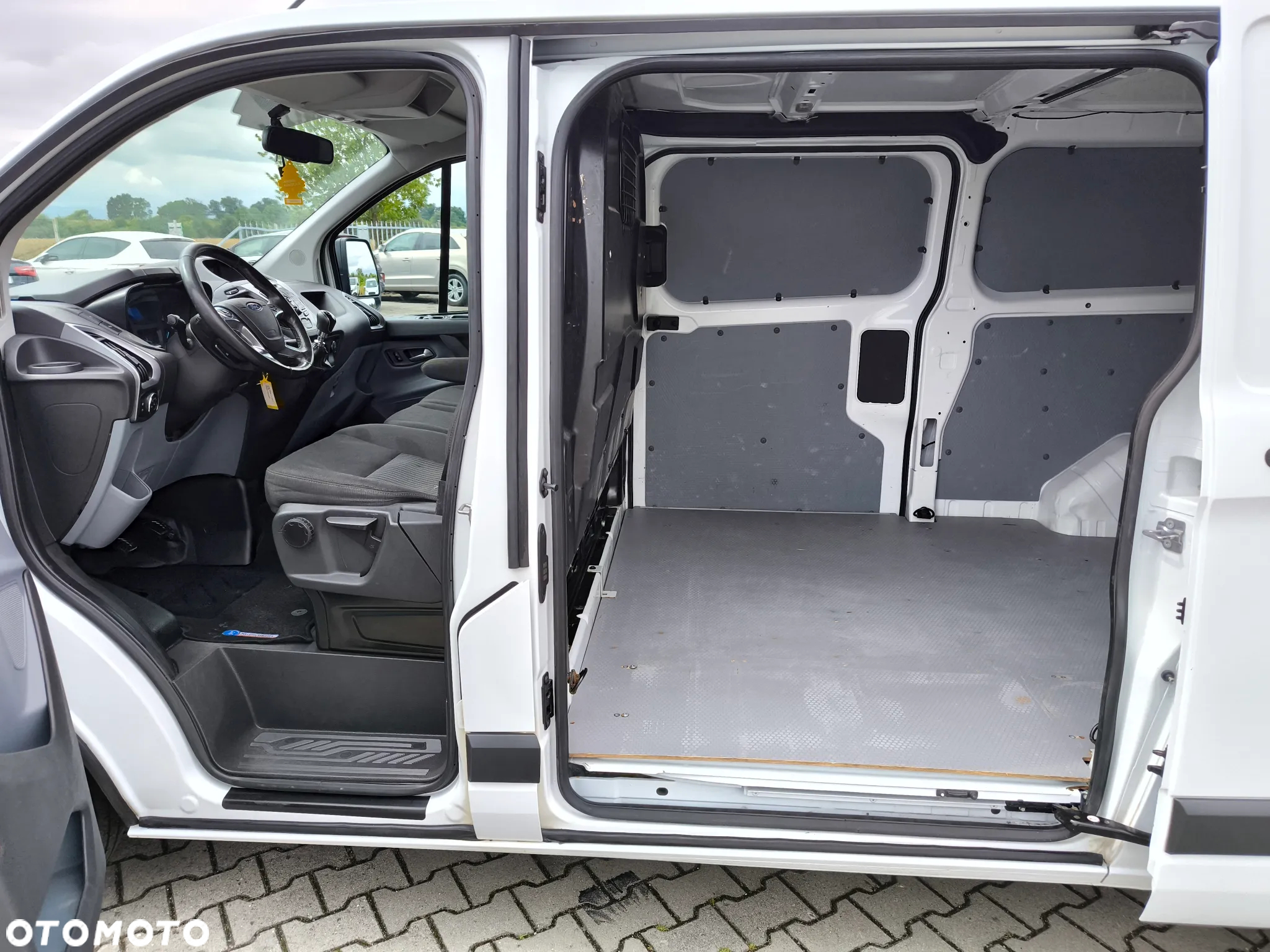 Ford Transit Custom - 15