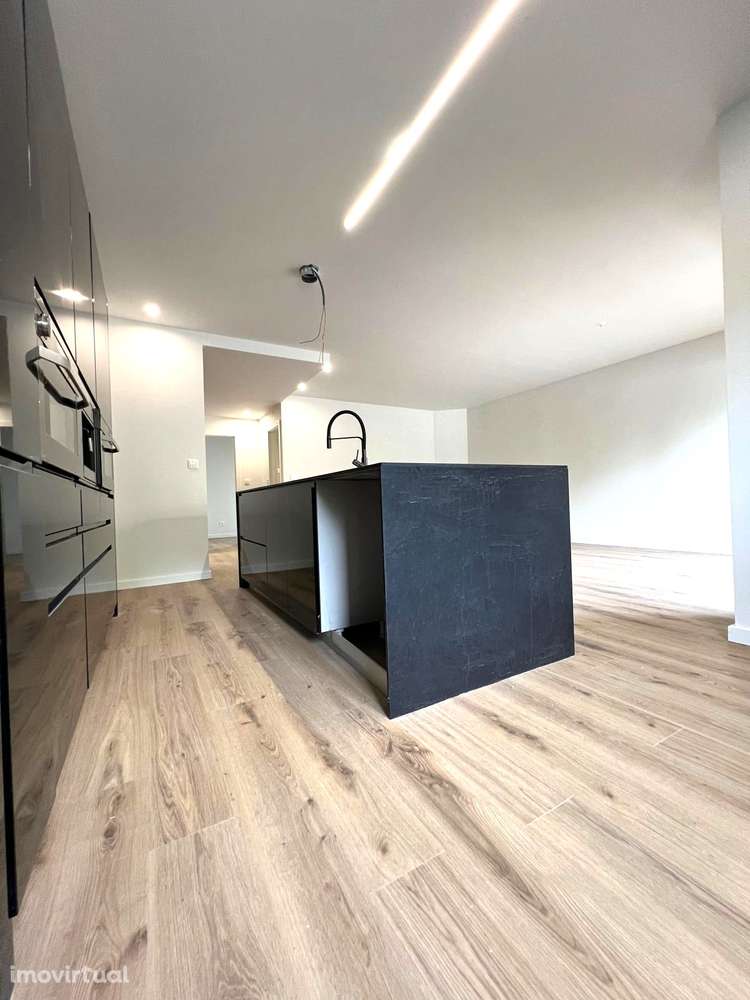 Apartamento T 3 Junto ao Centro da Cidade - Grande imagem: 2/10