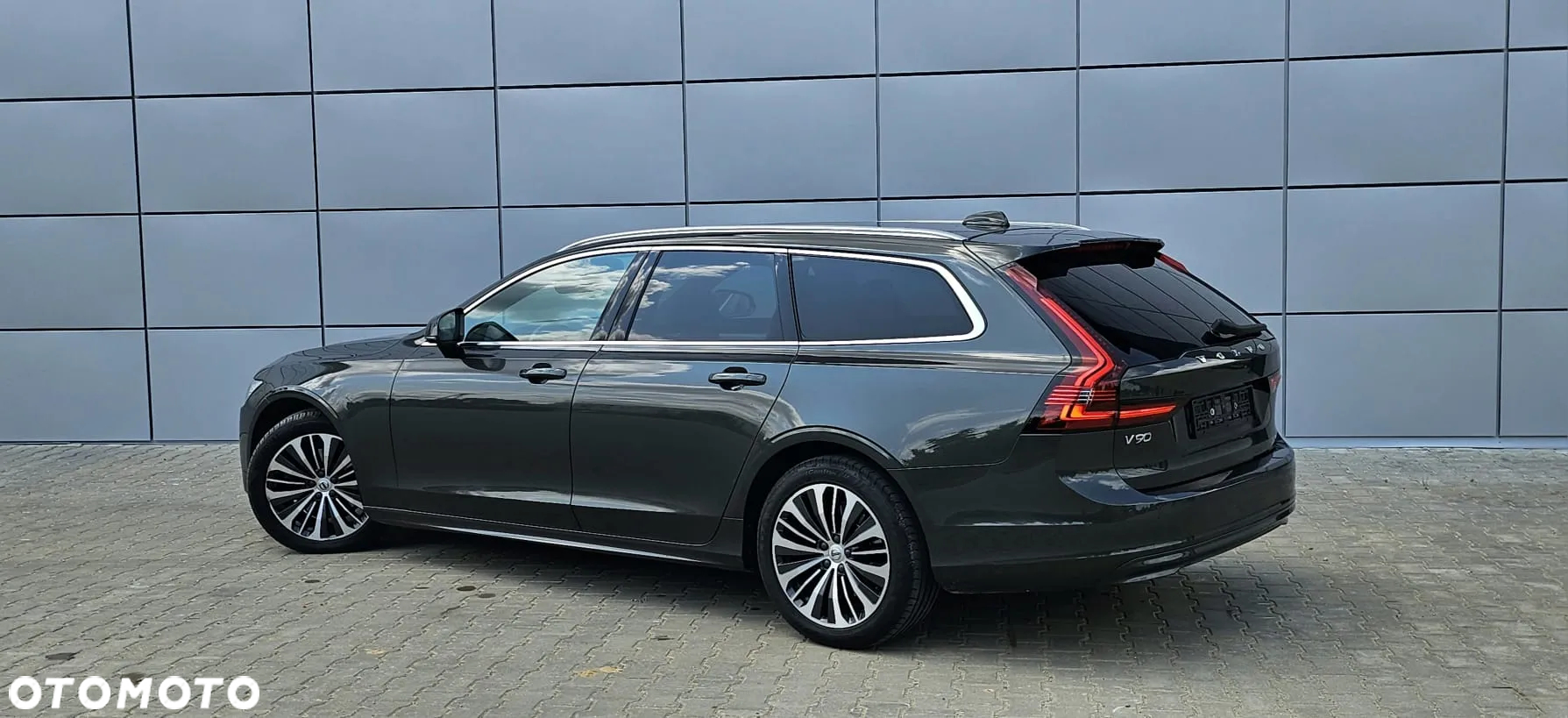 Volvo V90 B4 D Geartronic Momentum Pro - 19