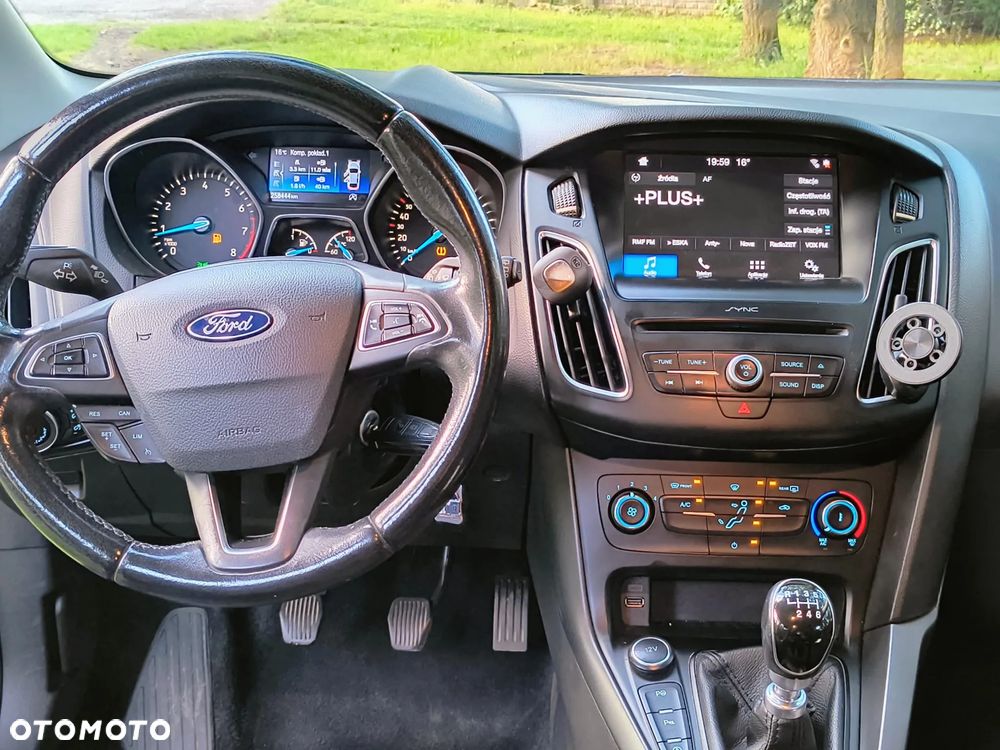 Ford Focus 1.5 EcoBoost SYNC Edition ASS - 14