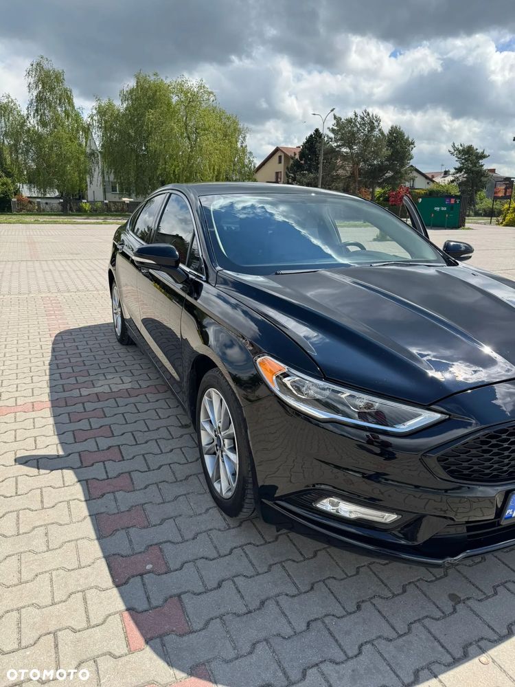 Ford Fusion - 12