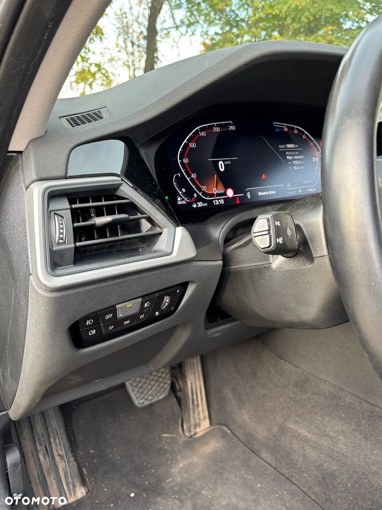 BMW Seria 3 320d Touring Advantage - 18