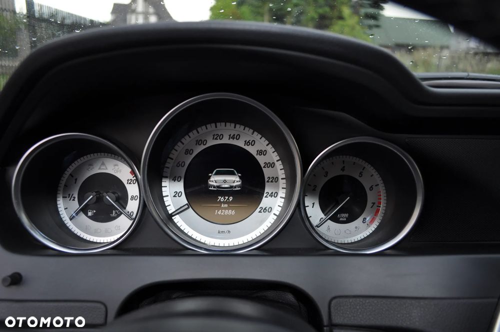 Mercedes-Benz Klasa C 180 BlueEFFICIENCY 7G-TRONIC - 16