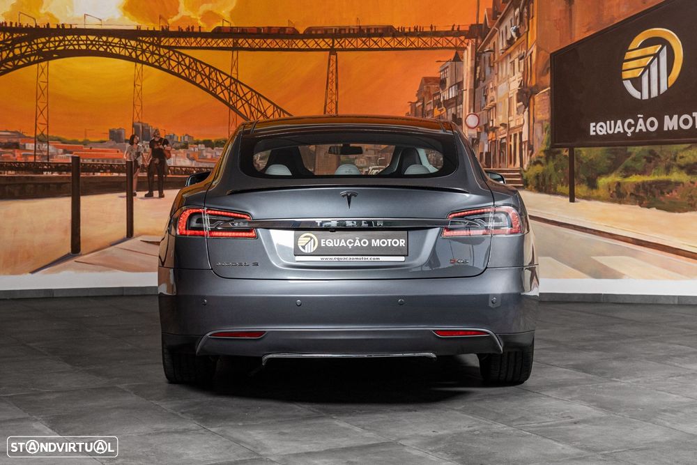 Tesla Model S 85 Perfomance - 4