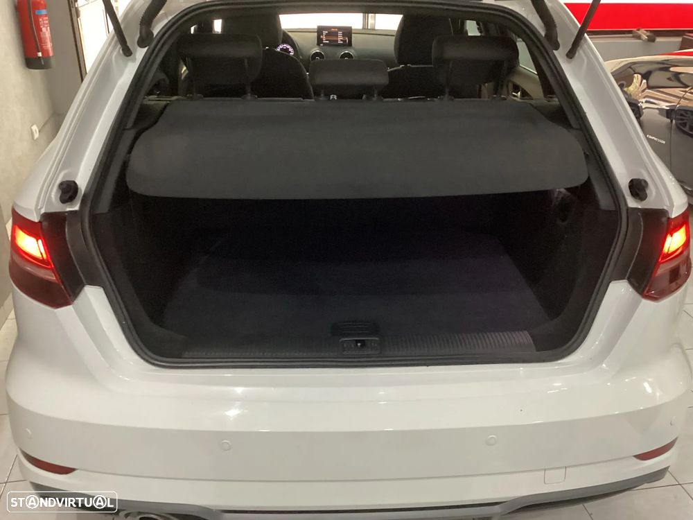 Audi A3 1.6 TDI S-line S tronic - 25