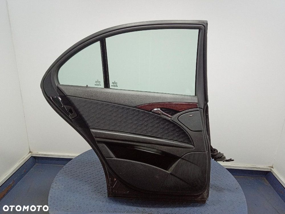 MERCEDES E-KLASA W211 SEDAN DRZWI TYŁ LEWE 753 TEKTITGRAU - 9