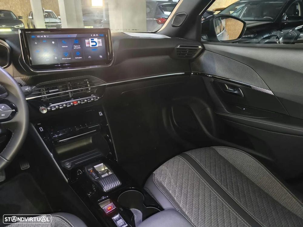 Peugeot e-2008 - 20