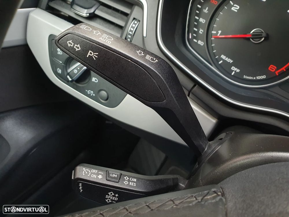 Audi A4 Avant 30 TDI Advanced S tronic - 14