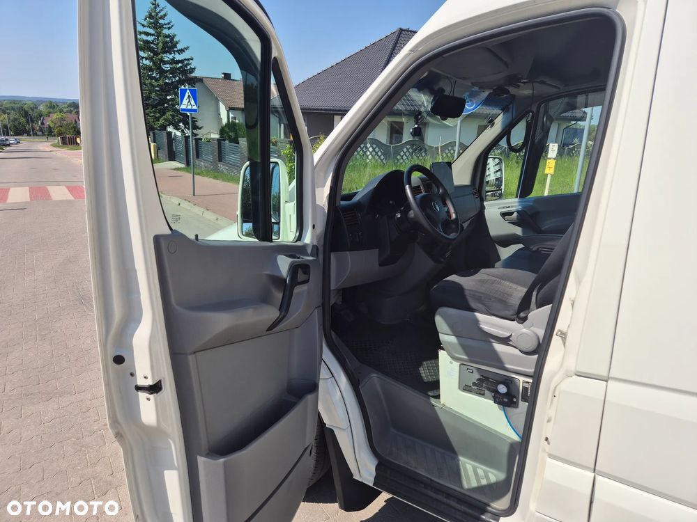 Volkswagen Crafter - 13