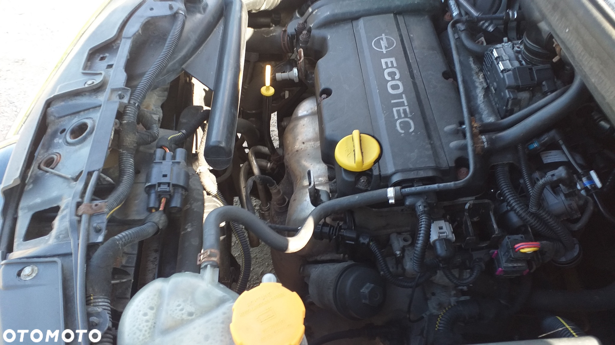 Opel Corsa 1.4 16V Cosmo - 15