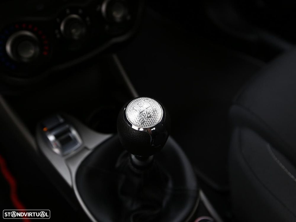 Alfa Romeo MiTo - 18