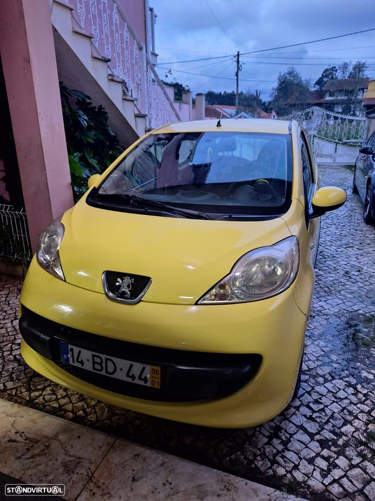 Peugeot 107 1.0 Urban - 3