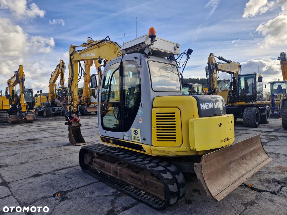 New Holland E80 - 1