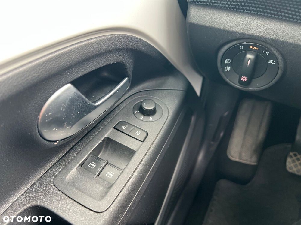 Volkswagen up! 1.0 move - 17