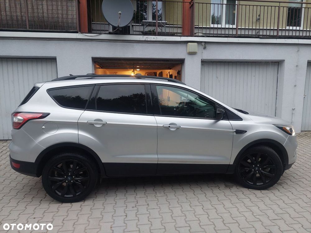 Ford Escape 2019 photo 2