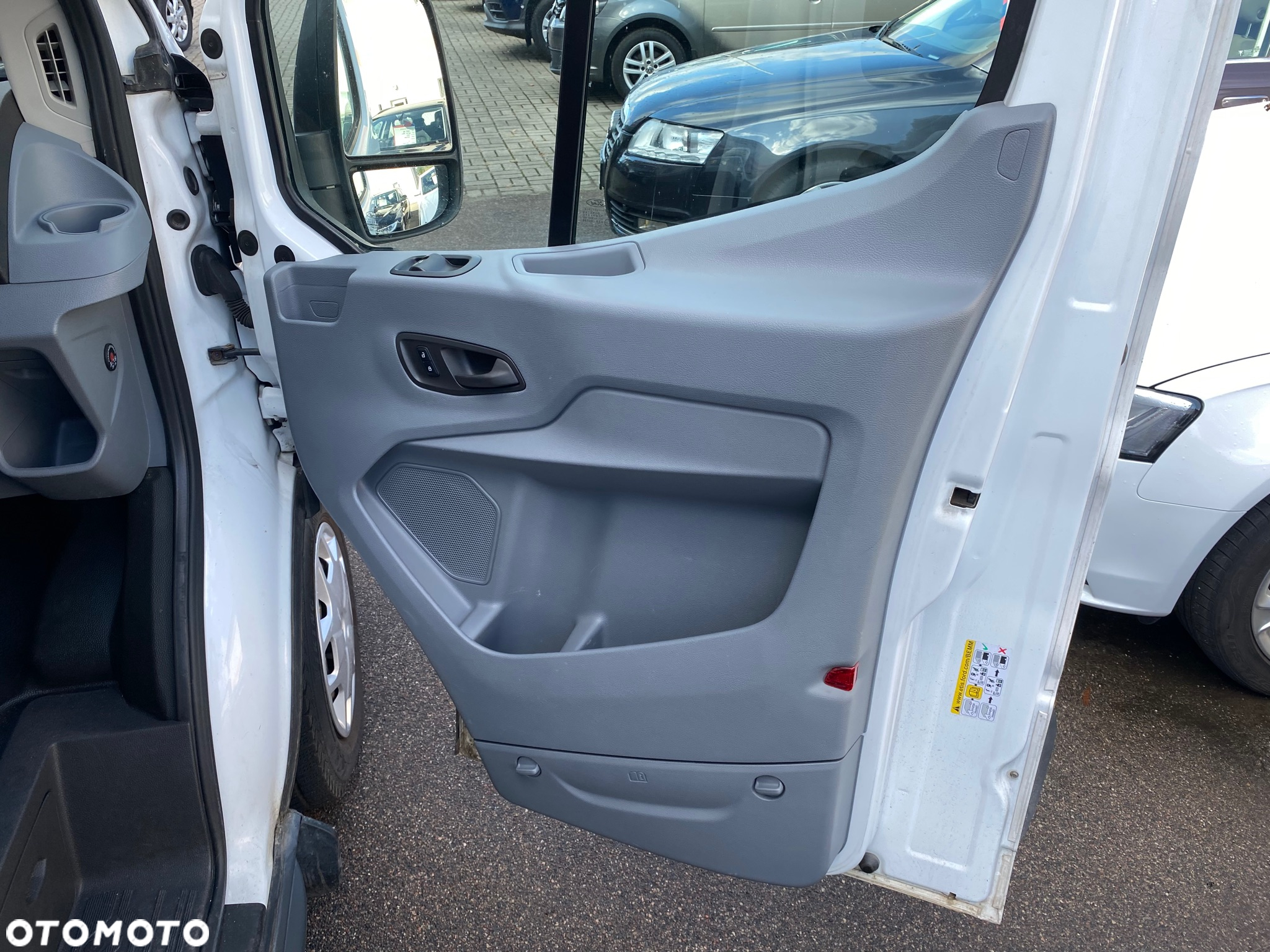 Ford Transit - 18