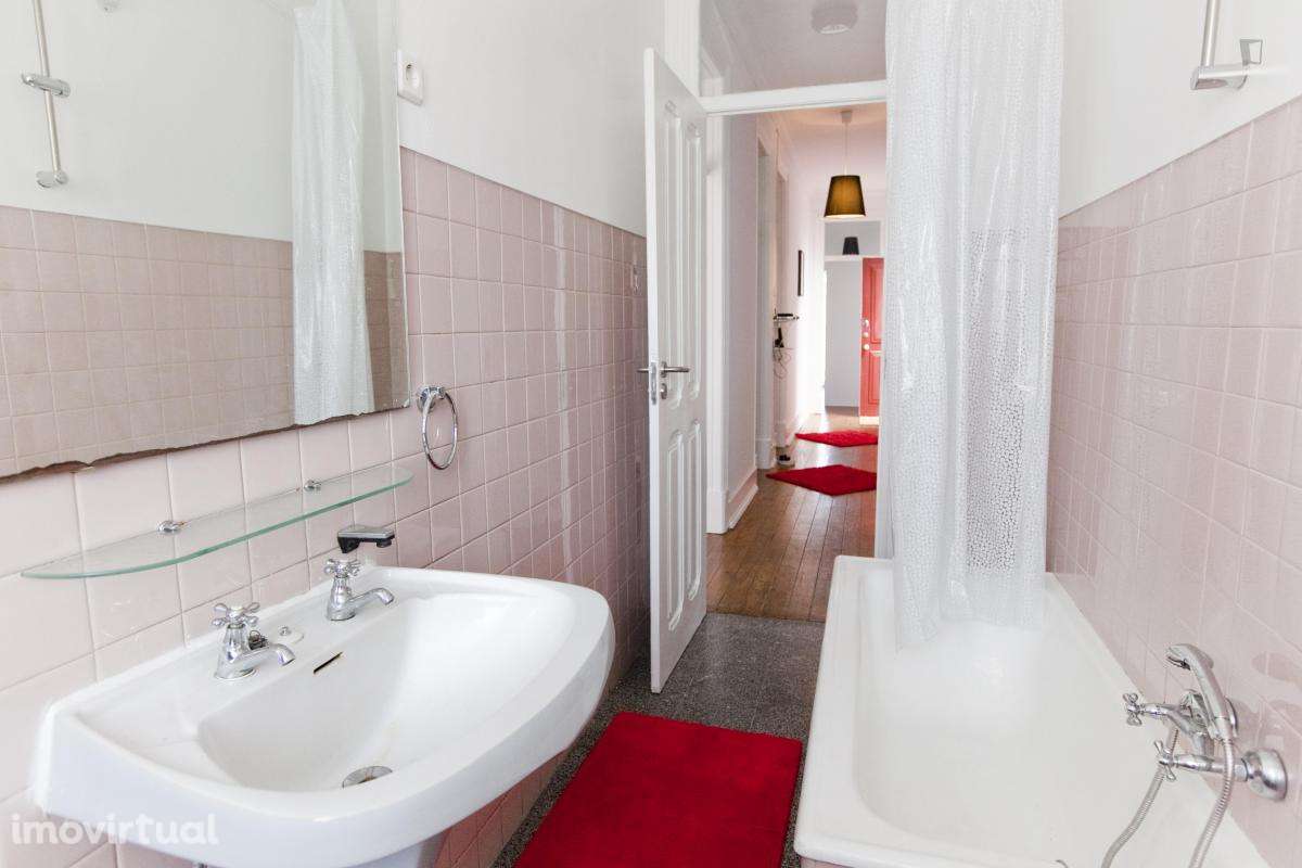 Quarto - localizado em Arroios Lisbon - Grande imagem: 5/14