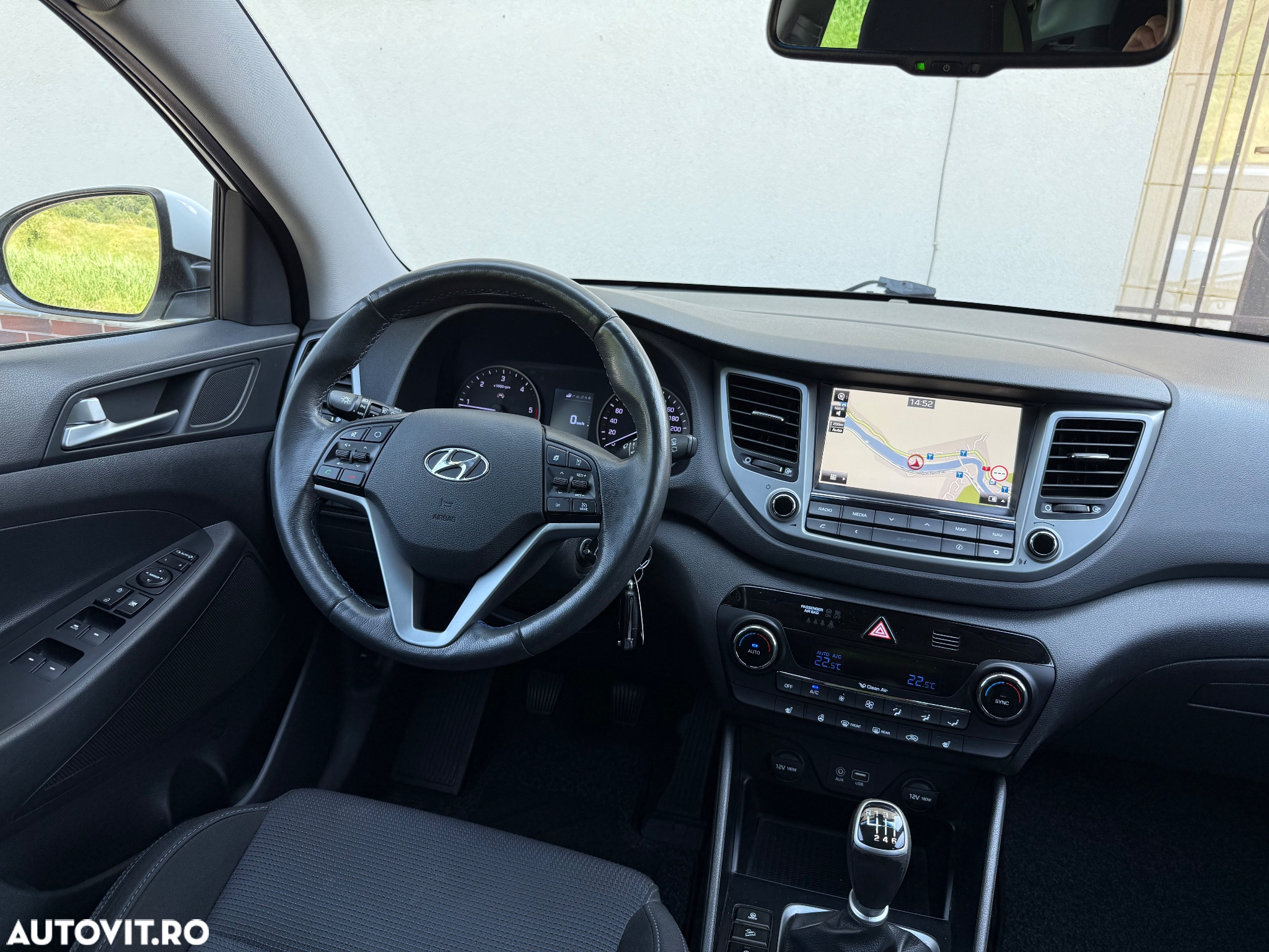 Hyundai Tucson blue 1.7 CRDi 2WD Style - 24