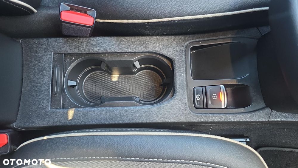 Renault Clio - 25