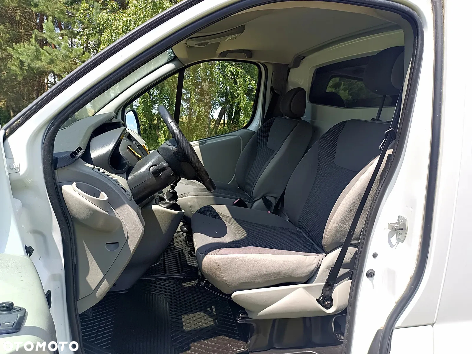 Opel Vivaro Trafic L2H1 Long - 17