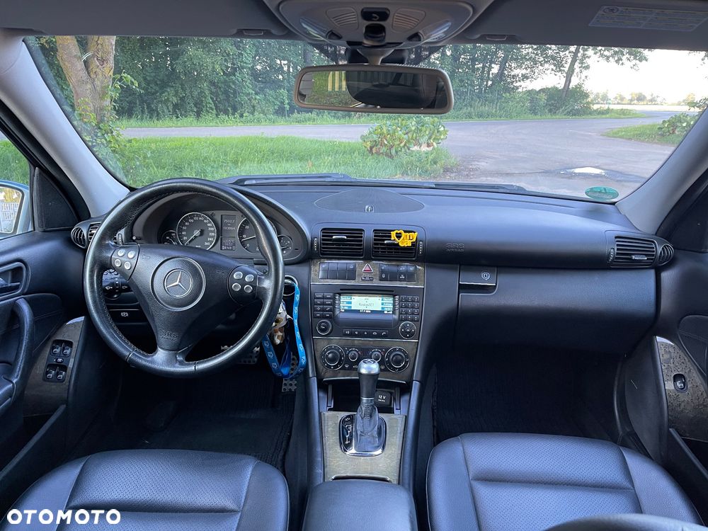 Mercedes-Benz Klasa C 280 7G-TRONIC Avantgarde - 21
