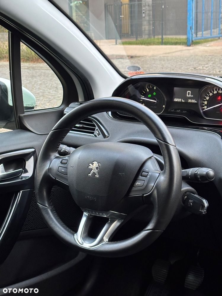 Peugeot 208 1.6 BlueHDi Allure S&S - 12