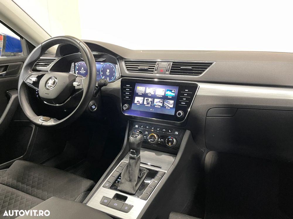 Skoda Superb 2.0 TDI DSG Ambition - 9
