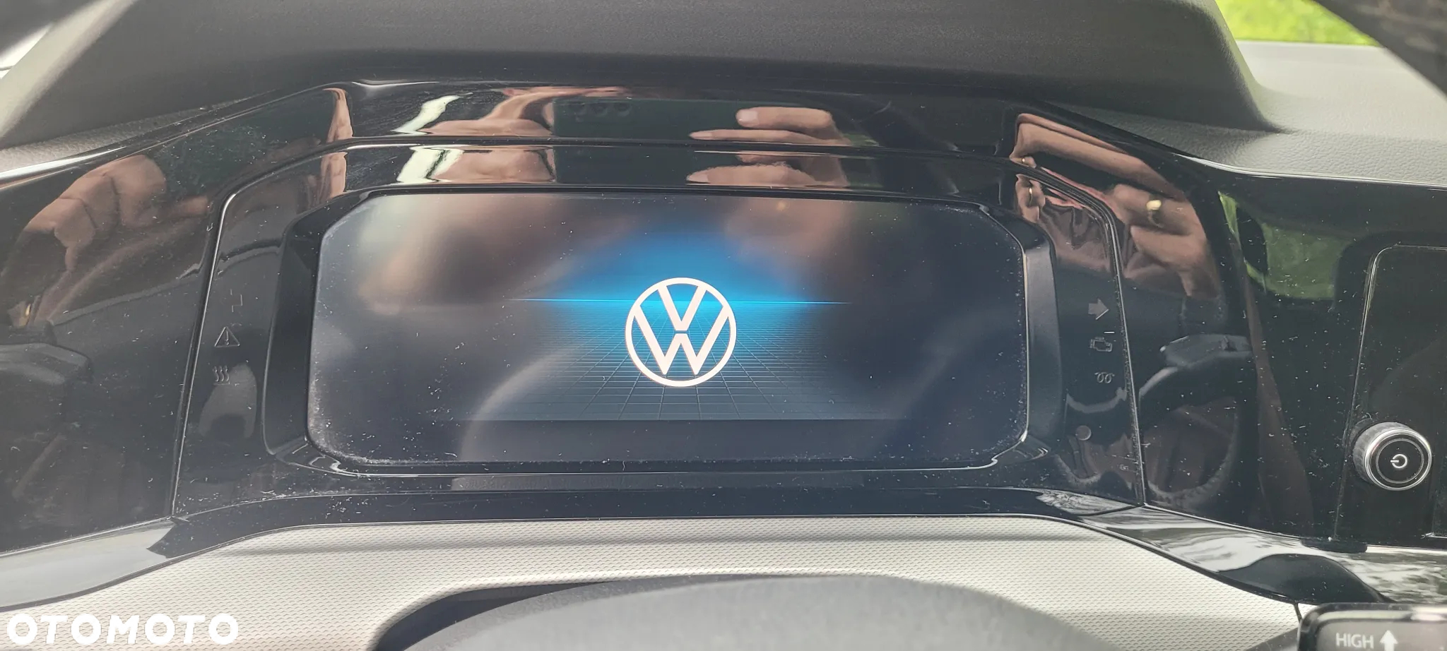 Volkswagen Golf VIII 1.0 TSI Life - 2