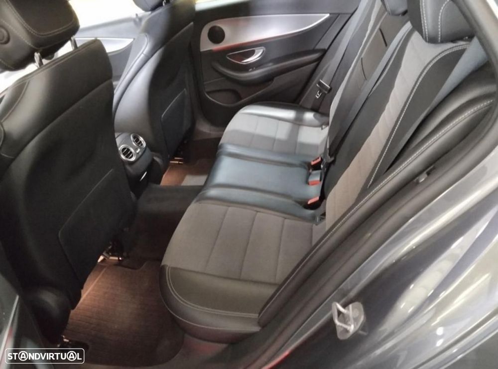 Mercedes-Benz E 220 - 4