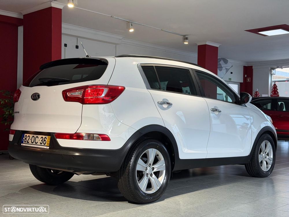 Kia Sportage 1.7 CRDI ISG More Edition - 6